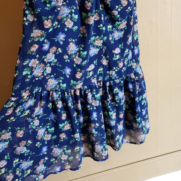 Hem & Thread Blue Floral Strappy Halter Dress LG - Picture 4 of 8